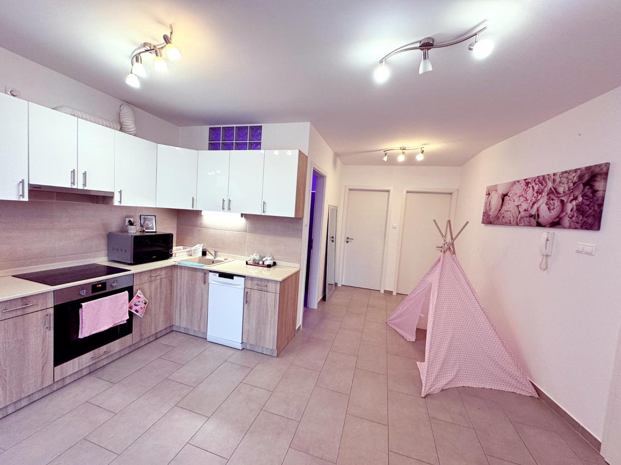Exclusive Family Apartman Apartment Pecs Exterior photo